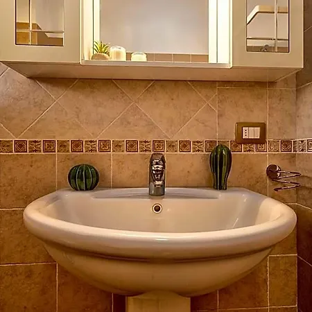 Hotel Karol Alguer