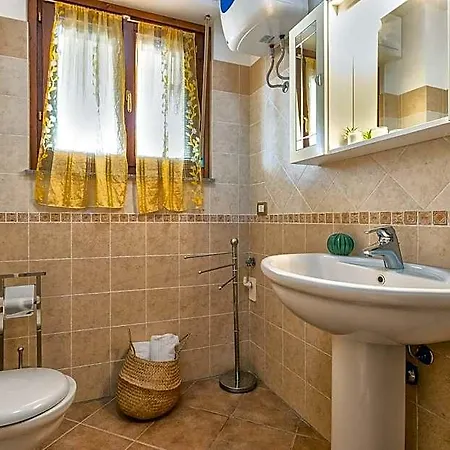 Karol Hotel *